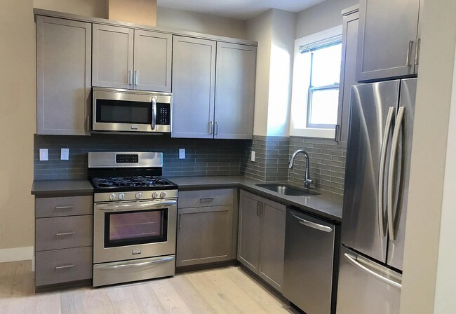 Foto del edificio - 7910 SW Capitol Hill Rd