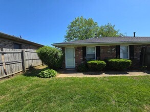 Building Photo - 1638 Thompson Dr