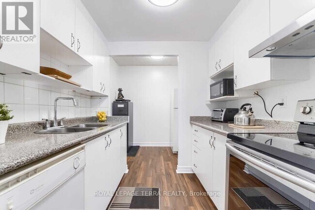 Photo du bâtiment - 4 Lisa St.