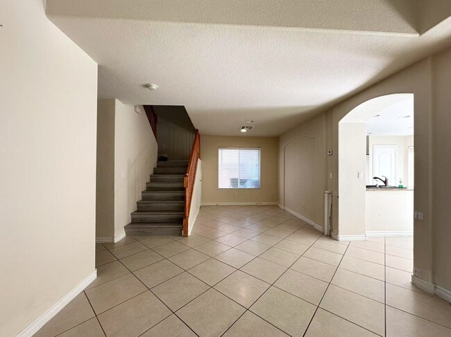 Building Photo - 7649 Breed Hill St