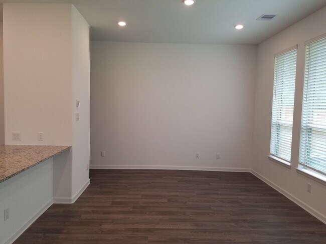 Foto del edificio - 535 Bristol Tide Ct