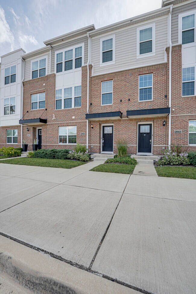 Foto del edificio - 2945 Showplace Dr