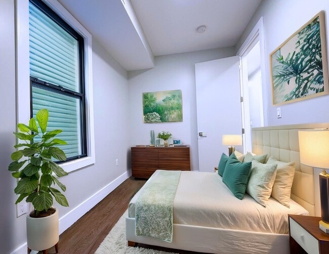 Foto del edificio - 126 RANDOLPH Ave