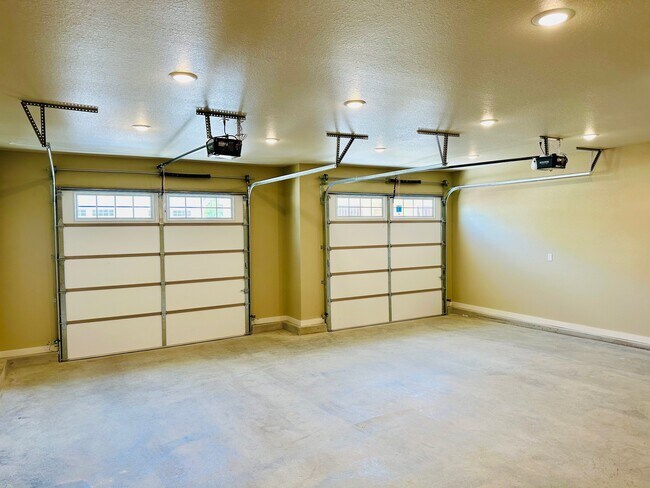 Foto del edificio - 224 Silverleaf Ln