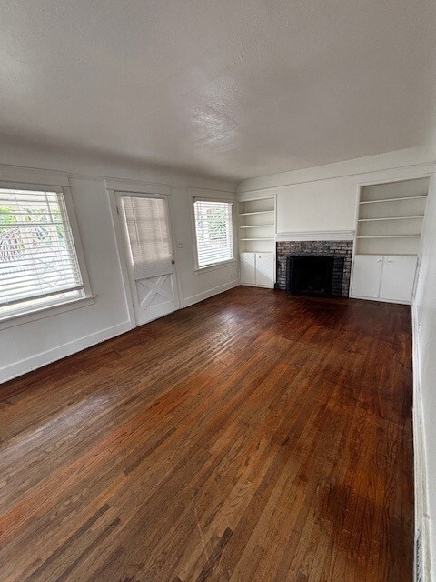 Livingroom - 138 W Glaucus St