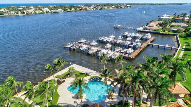 Foto del edificio - 157 Yacht Club Way