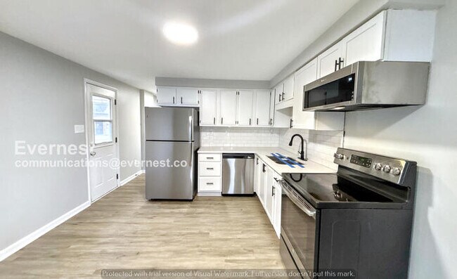 Foto del edificio - 949 S Harris Ave