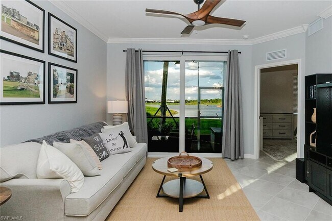 Foto del edificio - 15375 Green Acres Avenue Unit 2211