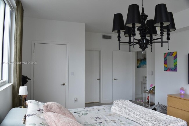 Building Photo - 253 NE 2nd St