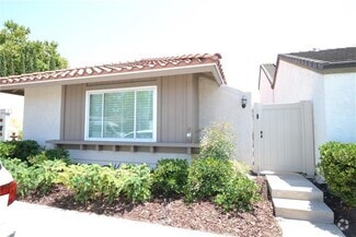 Building Photo - 5 Lemon Grove