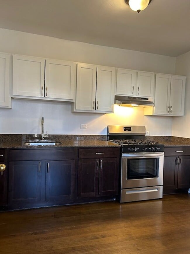 Foto del edificio - 2104 W Birchwood Ave