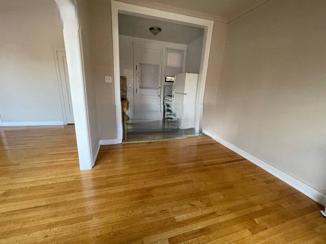 Foto del edificio - 1319 W Estes Ave