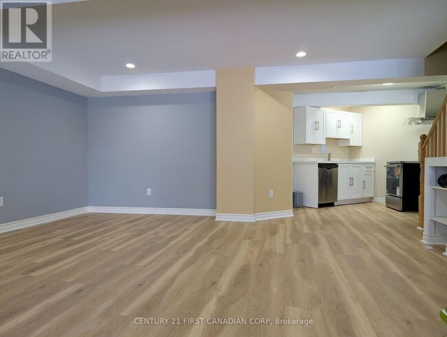 Building Photo - 924 Guildwood Blvd