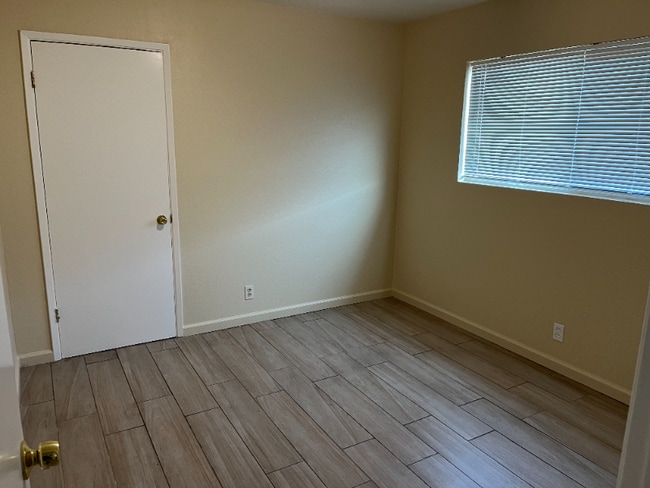 Photo - 2014 22nd St Apartment