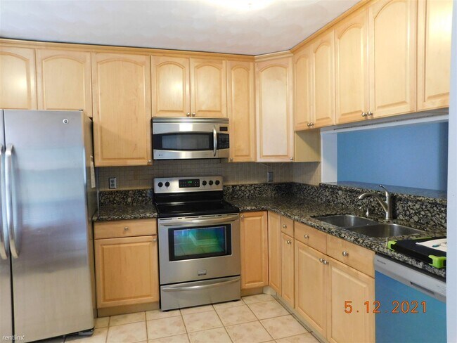 Foto del edificio - 3 br, 2.5 bath Townhome - 4625 Stonebridge Ln