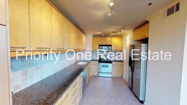 Foto del edificio - 3939 Illinois St