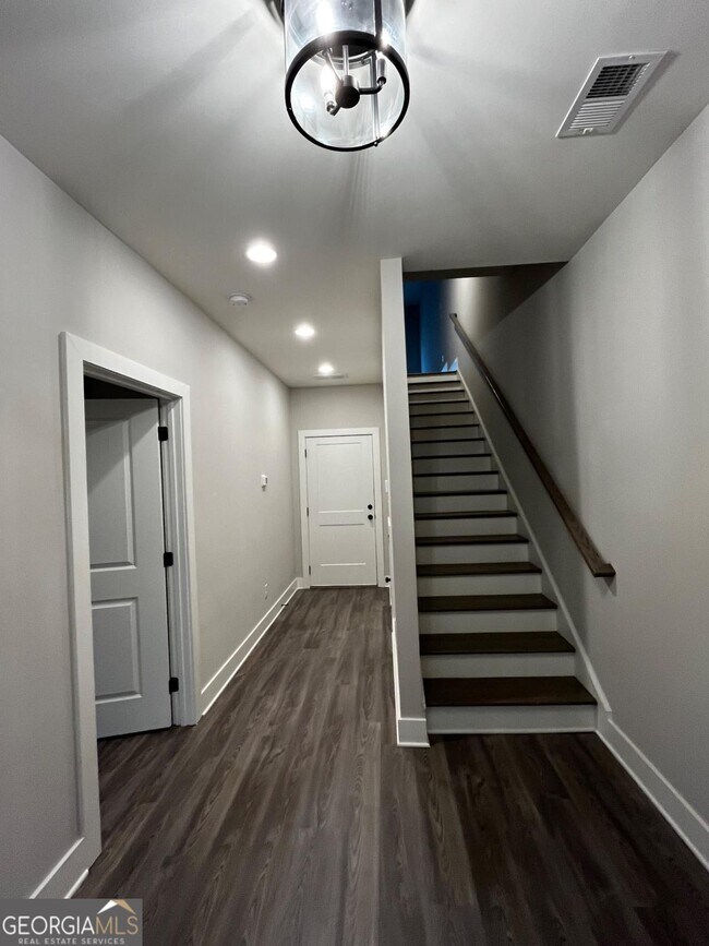 Foto del edificio - 2011 Oak Ln NW