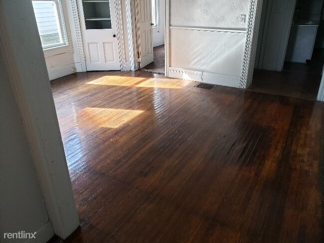 Foto del edificio - 3130 W 30th St