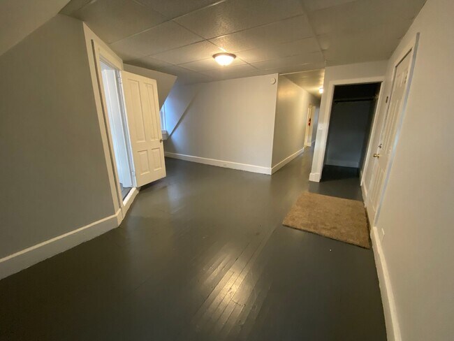 Foto del edificio - 1513 E Superior St