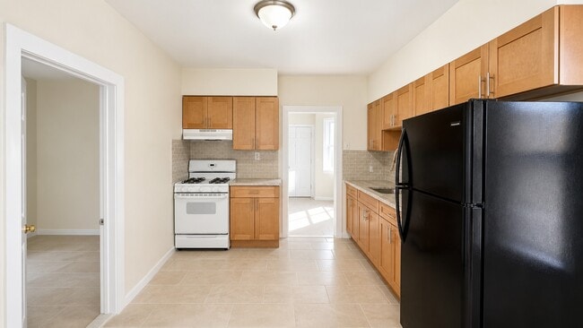 KITCHEN - 612 S Park St
