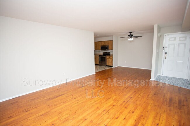 Foto del edificio - 127A Birchfield Ct
