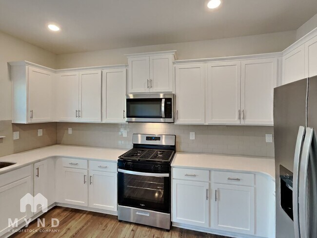 Foto del edificio - 3861 Rosewood Dr
