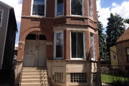 Foto del edificio - 2138 W Race Ave