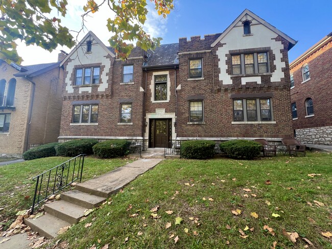 Building Photo - 7344 Pershing Ave