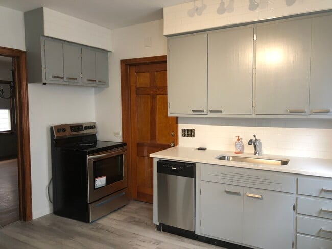 Foto del edificio - 2264 Northland Ave