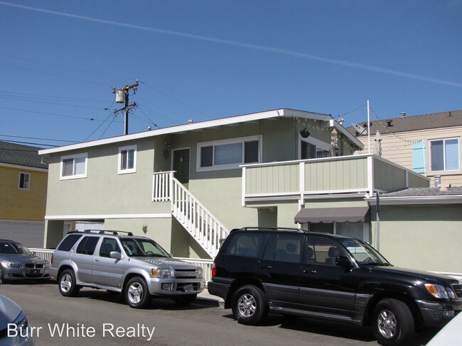 Building Photo - 2 br, 1 bath Apartment - 301 32nd Street, B