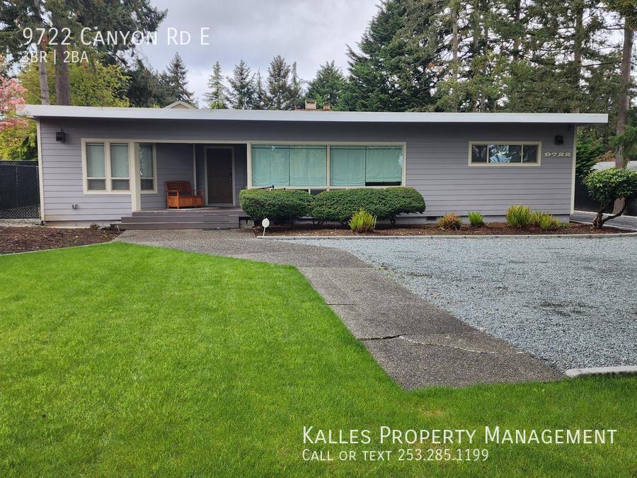 Primary Photo - **$250 Move In Special**Beautiful gated 3 ...