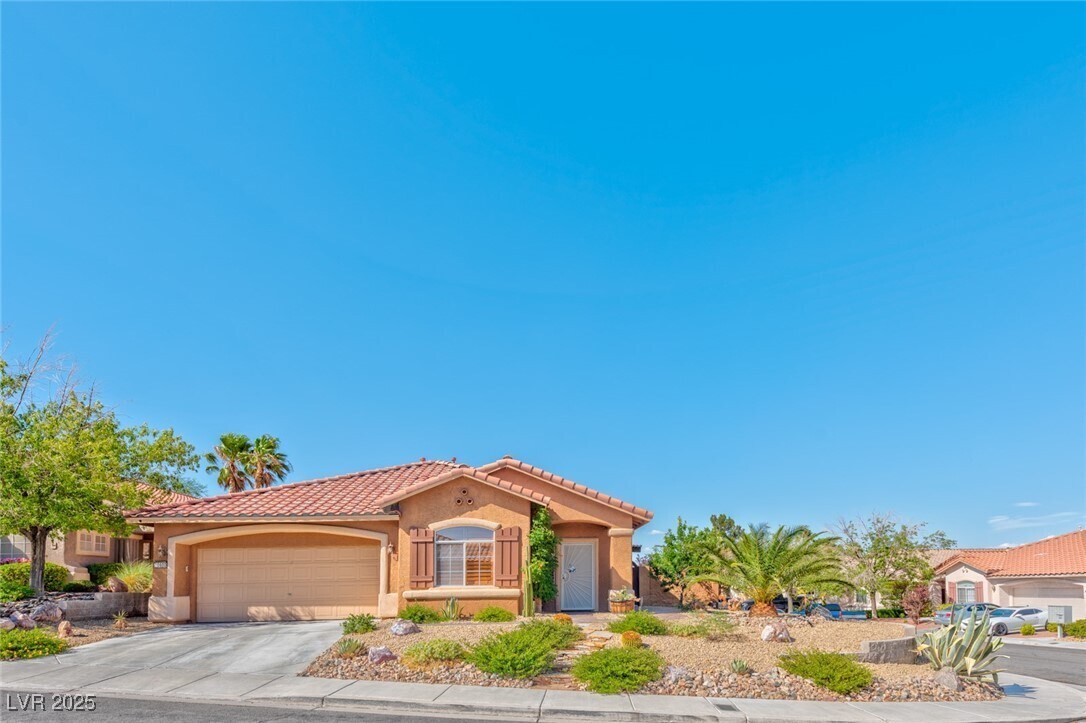 Foto principal - 10600 Royal Willow Pl