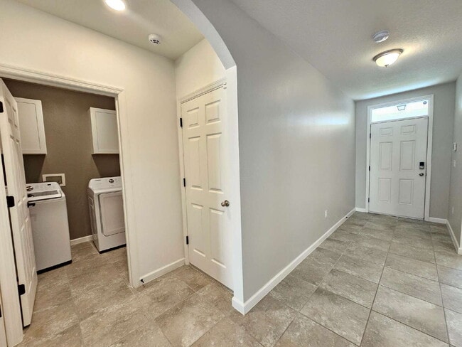 Building Photo - Rockledge 3/2