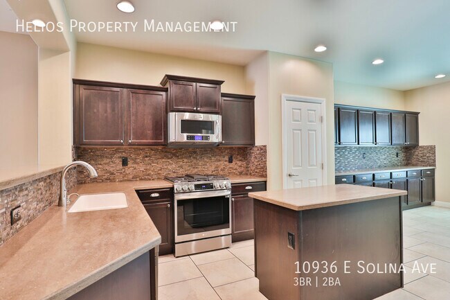Building Photo - Stunning Mesa 3bed 2bath home