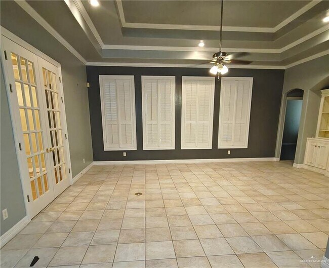 Building Photo - 22 Sequoia Dr