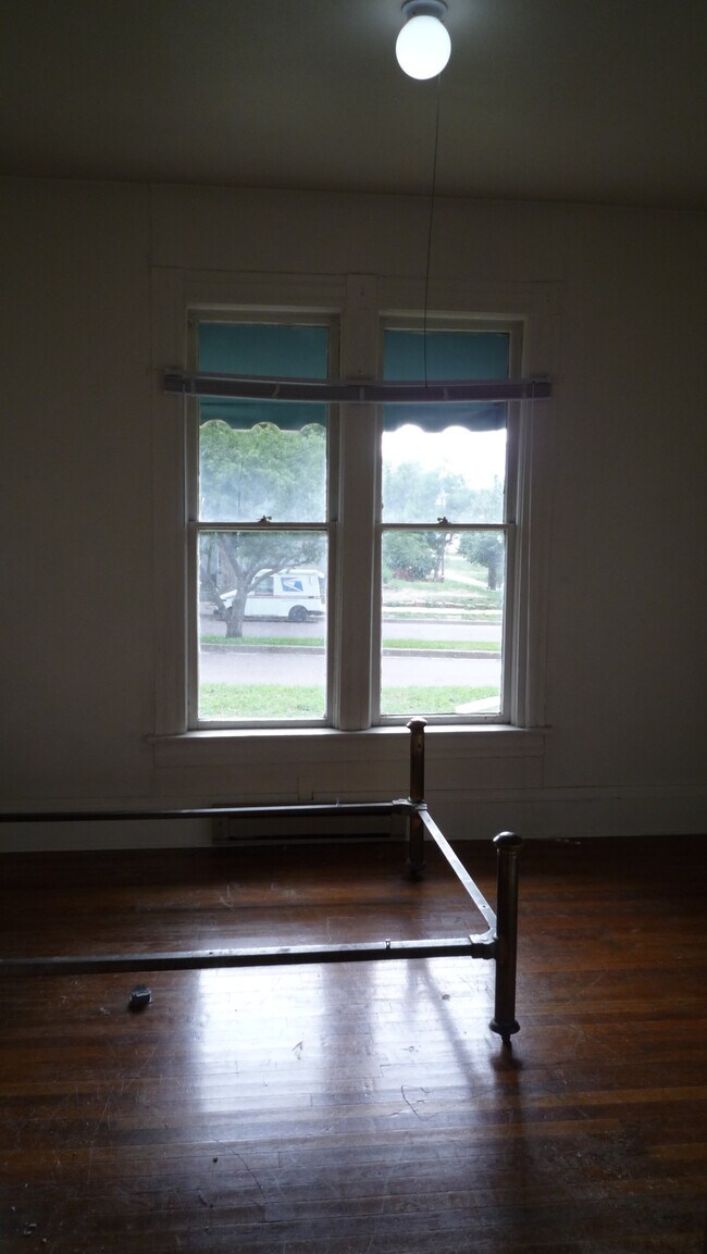 Foto del edificio - 804 E Kiowa St