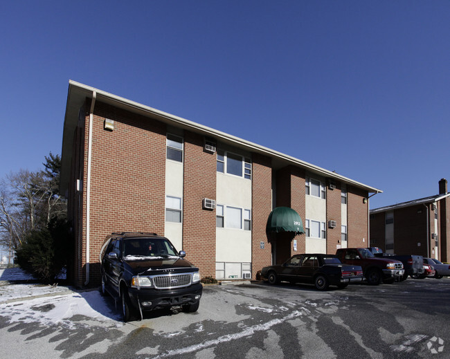 Building Photo - Princeton Apartments