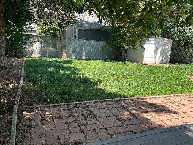 Building Photo - Cozy Single Family House for Rent