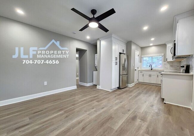 Foto del edificio - Beautifully Remodeled 1 Bed/1 Bath Home in Cramerton!