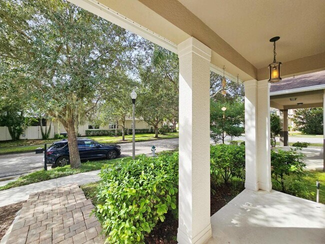 Building Photo - 11867 Verrazano Dr