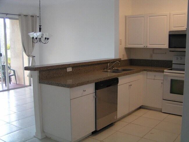 Foto del edificio - 312 River Bluff Ln