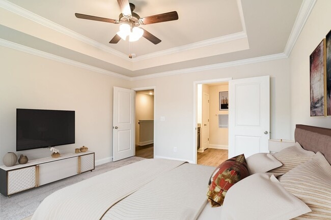 Interior Photo - Mintworth Commons