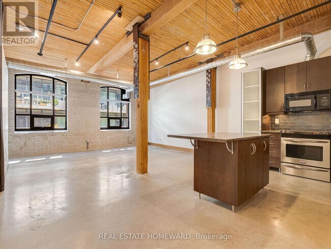 Building Photo - 68 Broadview Ave