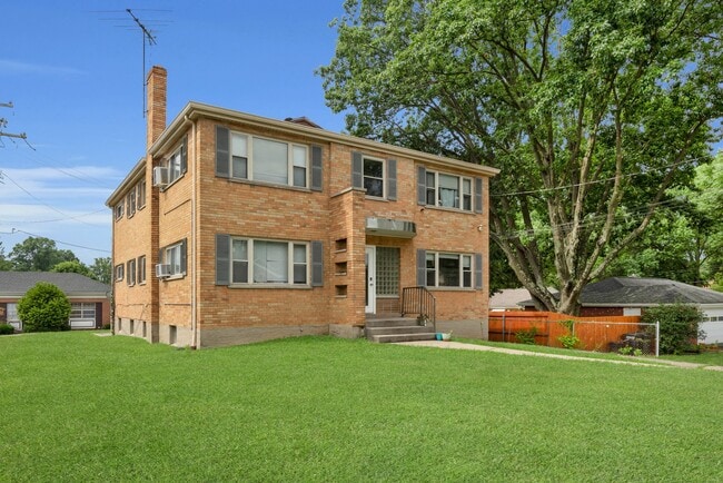 Photo - 3873 E Galbraith Rd (Cincinnati, OH) Apartment