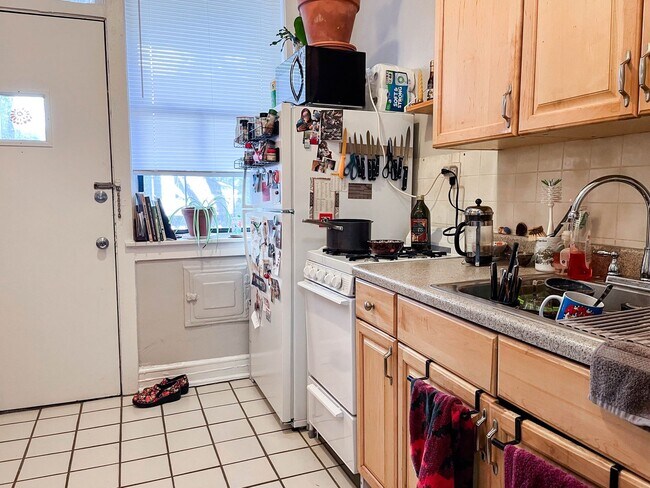 Foto del edificio - Uptown / Ravenswood - Studio - Deck