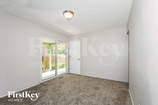Building Photo - 1335 Pepperhill Dr