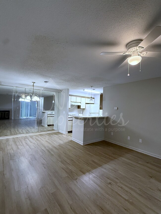 Foto del edificio - 1211 Metze Rd