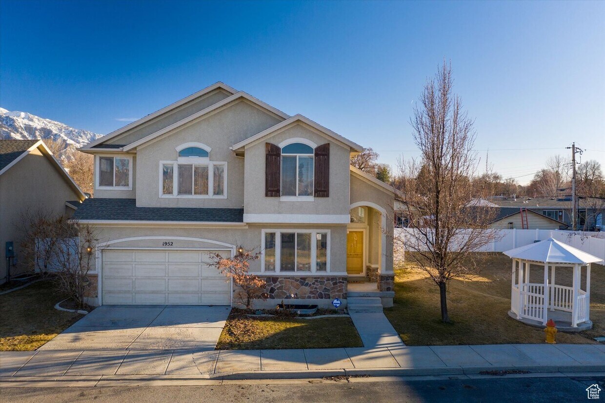 Foto principal - Amazing Cottonwood Heights 4bd/3ba home! G...