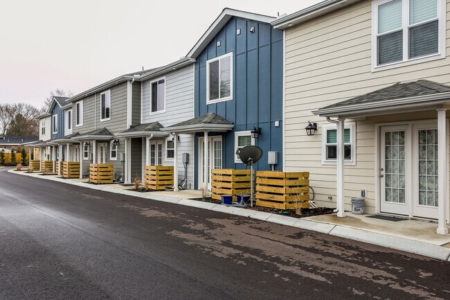 Building Photo - 841 Hastings St Apt B