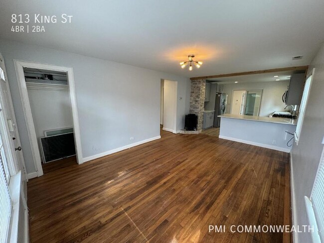 Building Photo - 4 Bed / 2 Bath Single Family (Available 6/...